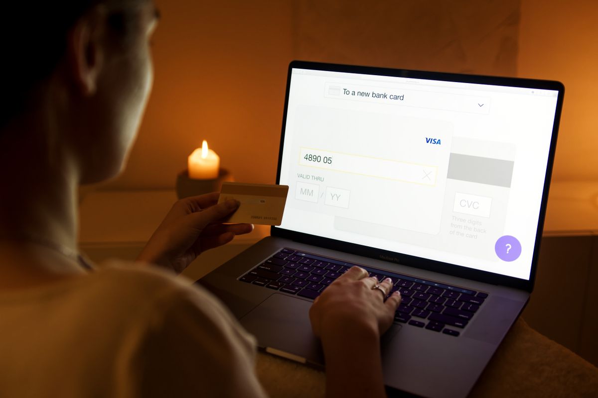 Online rent payment on a laptop